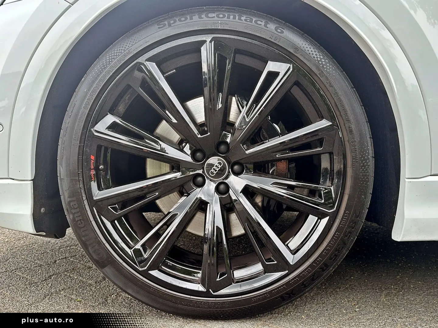 AUDI SQ8 TFSI Quattro_Panoramic_B&O_HUD