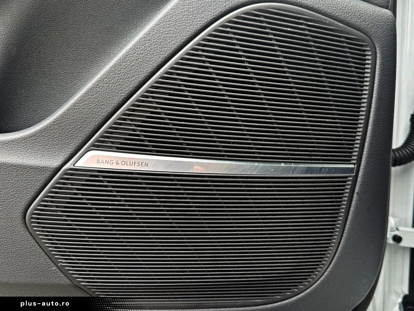 AUDI SQ8 TFSI Quattro_Panoramic_B&O_HUD