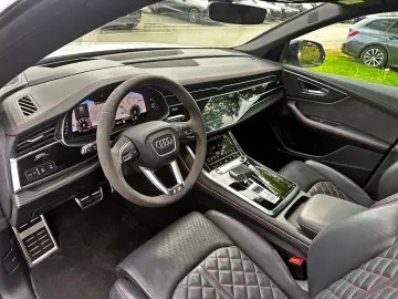 AUDI SQ8 TFSI Quattro_Panoramic_B&O_HUD