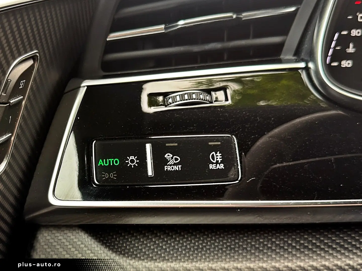 AUDI SQ8 TFSI Quattro_Panoramic_B&O_HUD