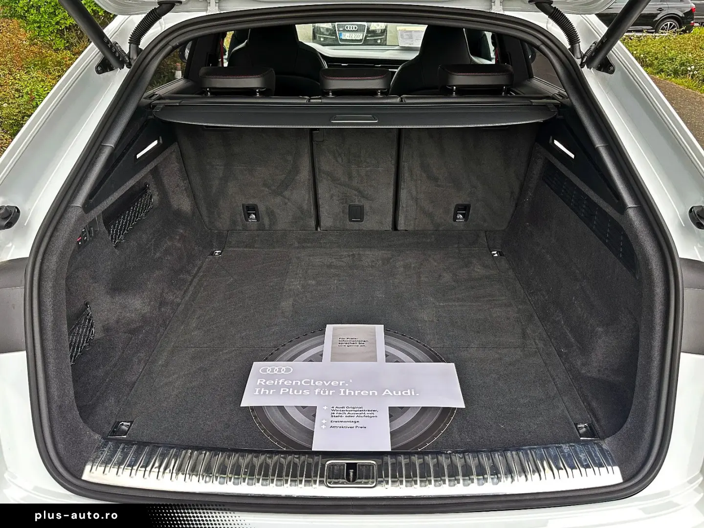 AUDI SQ8 TFSI Quattro_Panoramic_B&O_HUD