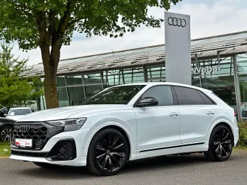 AUDI SQ8 TFSI Quattro_Panoramic_B&O_HUD