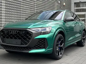 ✨ Audi RS Q8 Performance ✨