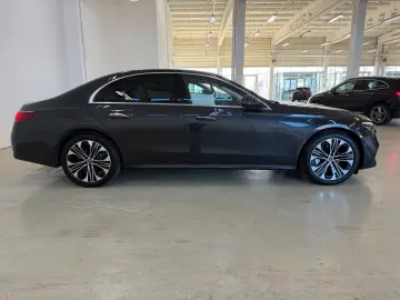 Mercedes-Benz E 300 e 4MATIC Avantgarde