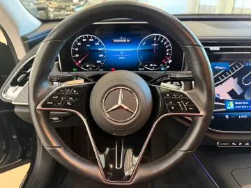 Mercedes-Benz E 300 e 4MATIC Avantgarde