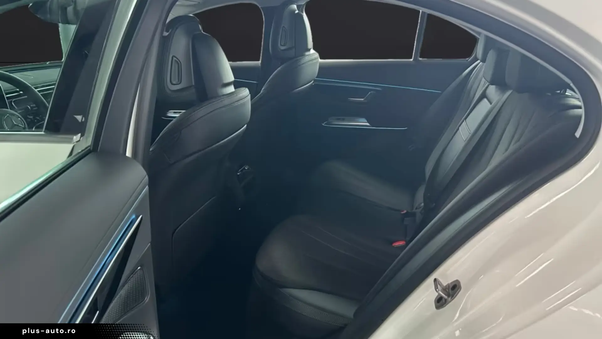 Mercedes-Benz E 300 e Avantgarde
