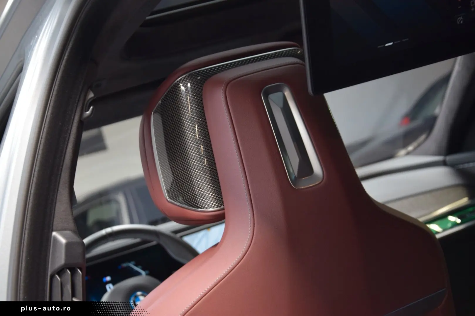 BMW M760e xDrive Theatre Screen Auto-Doors Voll Aust