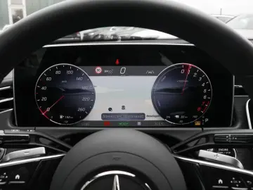 Mercedes-Benz E 300 e Avantgarde