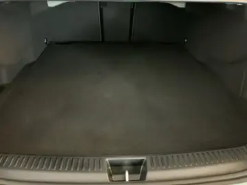 Mercedes-Benz E 300 e Avantgarde Plug-in Hybrid