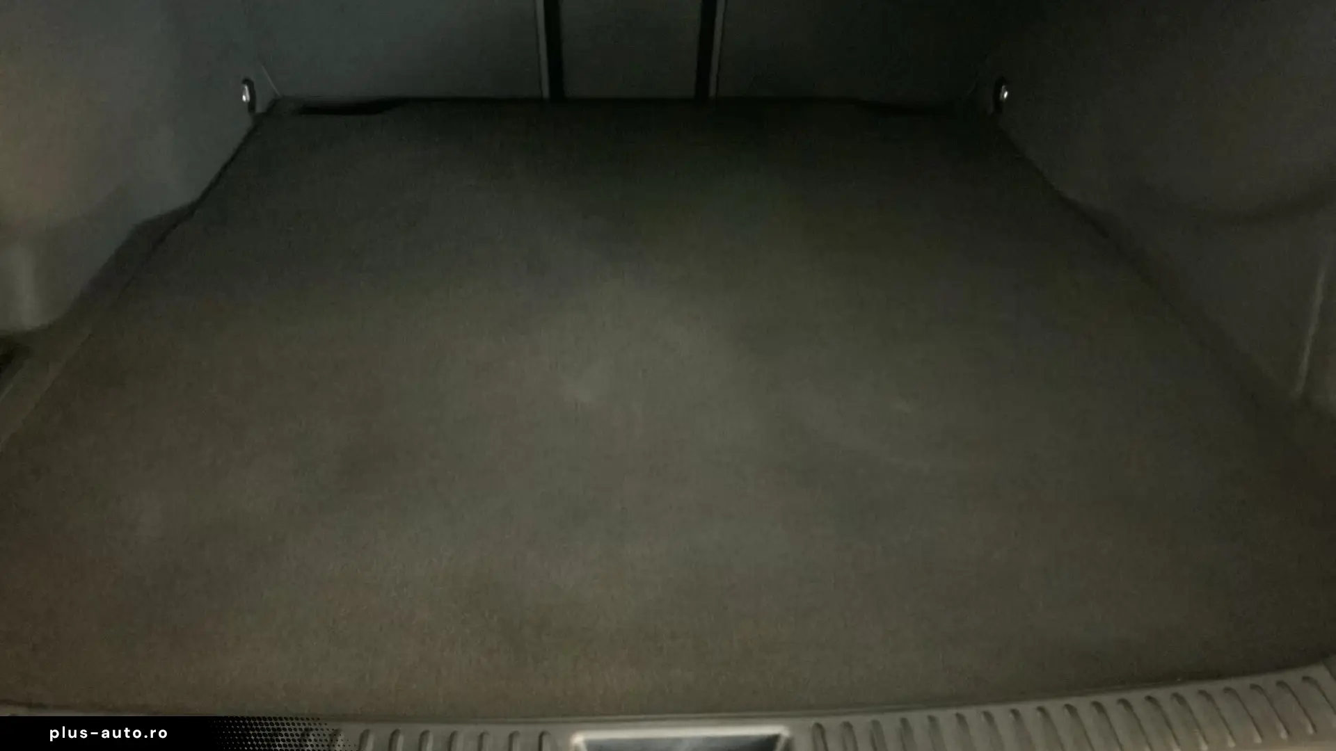 Mercedes-Benz E 300 e Avantgarde Plug-in Hybrid