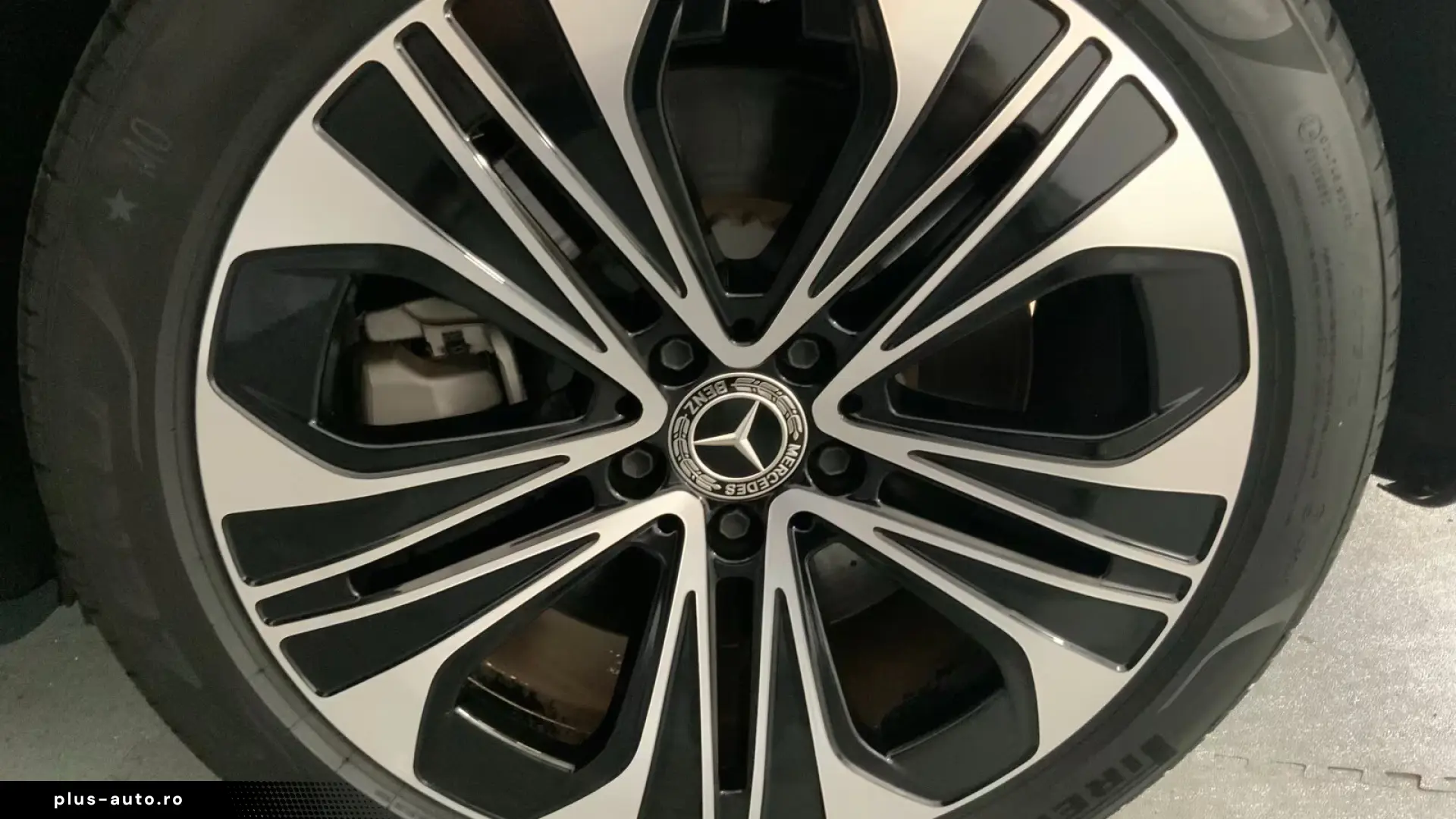 Mercedes-Benz E 300 e Avantgarde Plug-in Hybrid