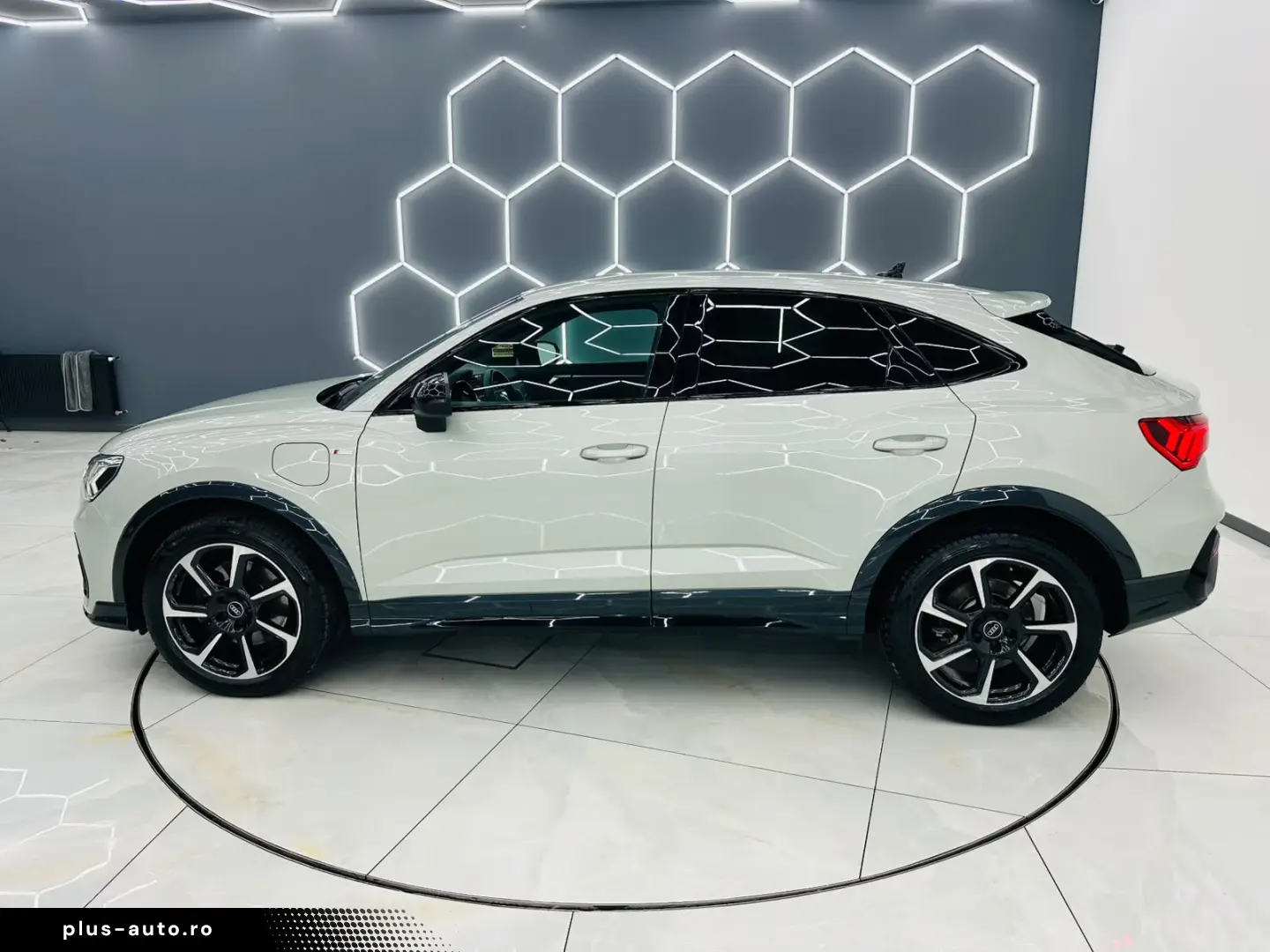 AUDI Q3 2021  E6 Plug-in Hybrid Garantie 12 Luni Rate Avans