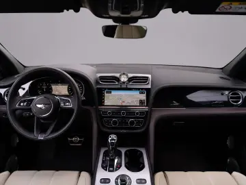 BENTLEY Bentayga_V8_Mulliner
