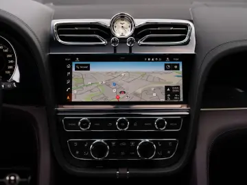 BENTLEY Bentayga_V8_Mulliner