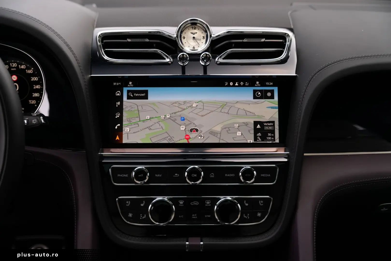 BENTLEY Bentayga_V8_Mulliner