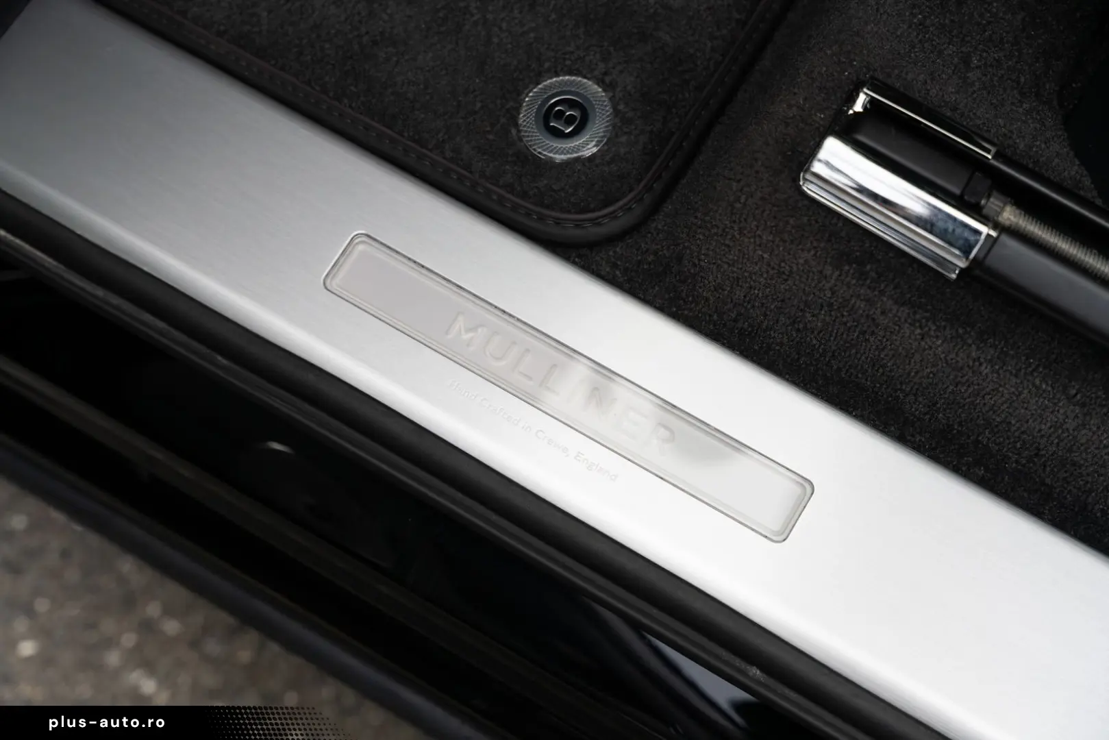 BENTLEY Bentayga_V8_Mulliner