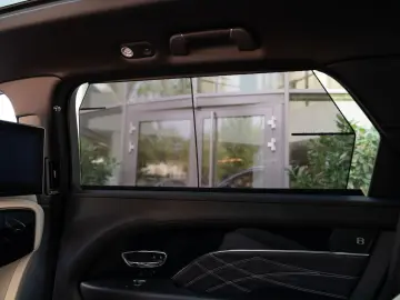 BENTLEY Bentayga_V8_Mulliner
