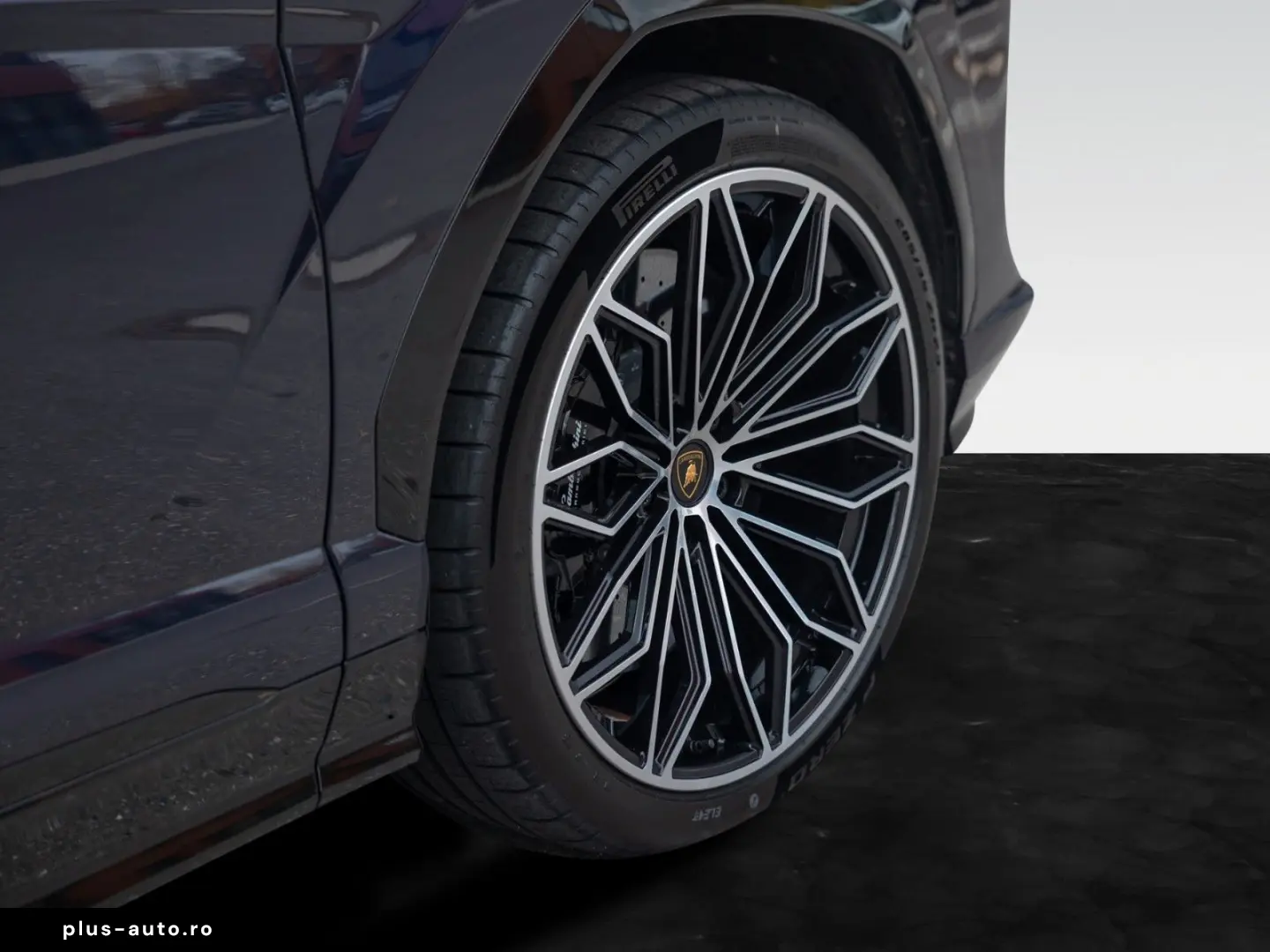 LAMBORGHINI Urus SE _Akrapovic_PPF