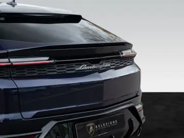 LAMBORGHINI Urus SE _Akrapovic_PPF