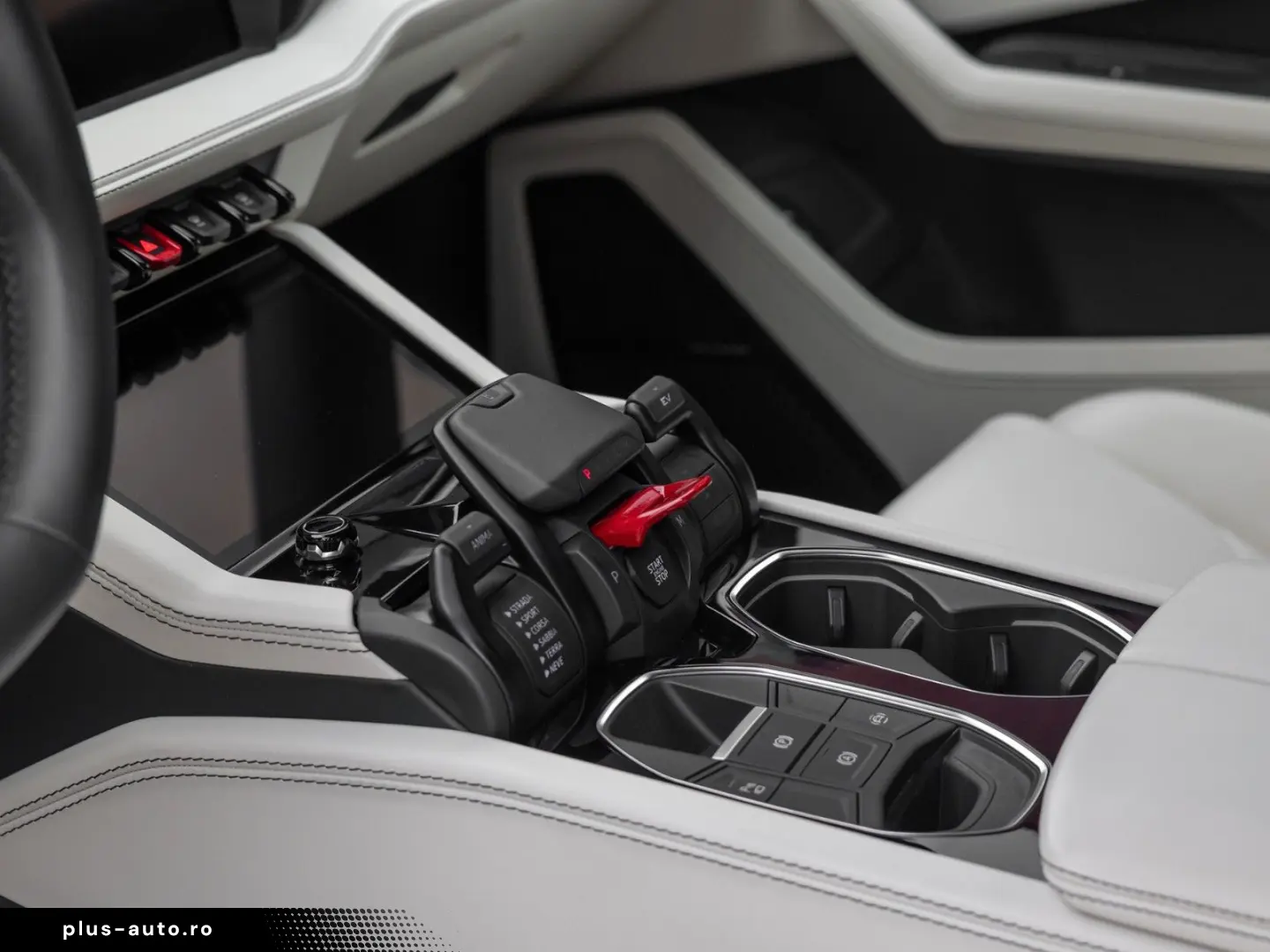 LAMBORGHINI Urus SE _Akrapovic_PPF