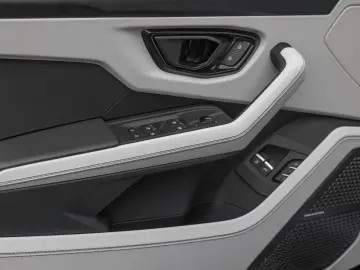 LAMBORGHINI Urus SE _Akrapovic_PPF