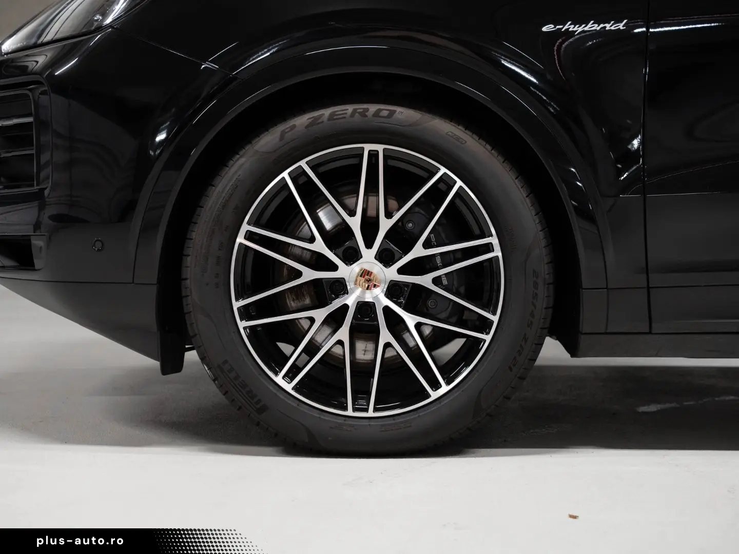 PORSCHE Cayenne E-Hybrid Coupe_HeadUp_BOSE