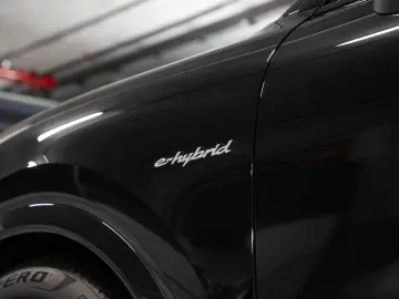 PORSCHE Cayenne E-Hybrid Coupe_HeadUp_BOSE