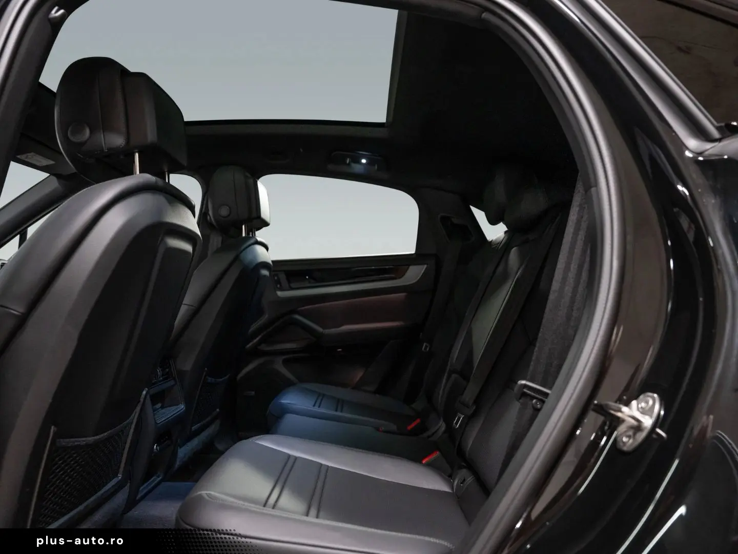 PORSCHE Cayenne E-Hybrid Coupe_HeadUp_BOSE