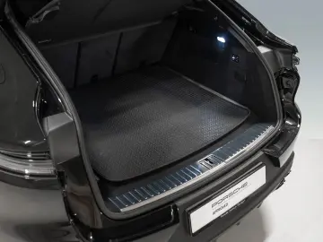 PORSCHE Cayenne E-Hybrid Coupe_HeadUp_BOSE