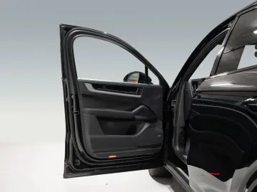 PORSCHE Cayenne E-Hybrid Coupe_HeadUp_BOSE