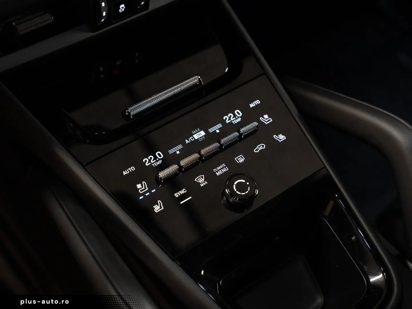 PORSCHE Cayenne E-Hybrid Coupe_HeadUp_BOSE