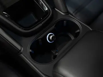 PORSCHE Cayenne E-Hybrid Coupe_HeadUp_BOSE