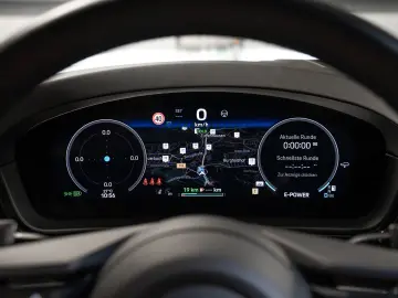 PORSCHE Cayenne E-Hybrid Coupe_HeadUp_BOSE