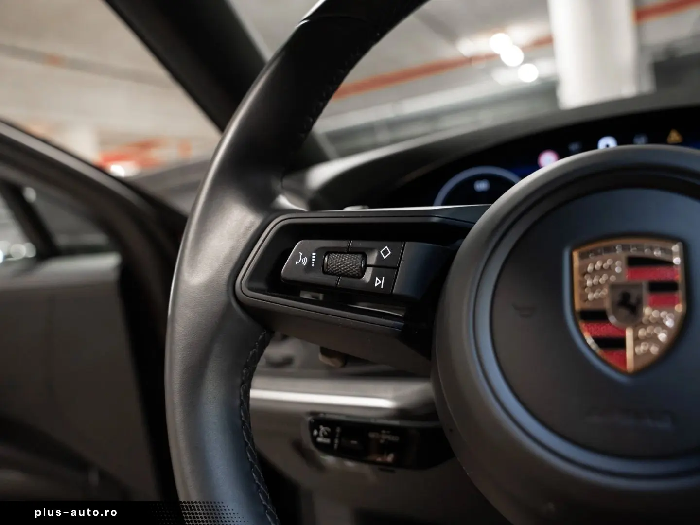 PORSCHE Cayenne E-Hybrid Coupe_HeadUp_BOSE