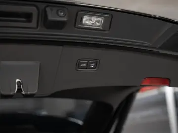 PORSCHE Cayenne E-Hybrid Coupe_HeadUp_BOSE