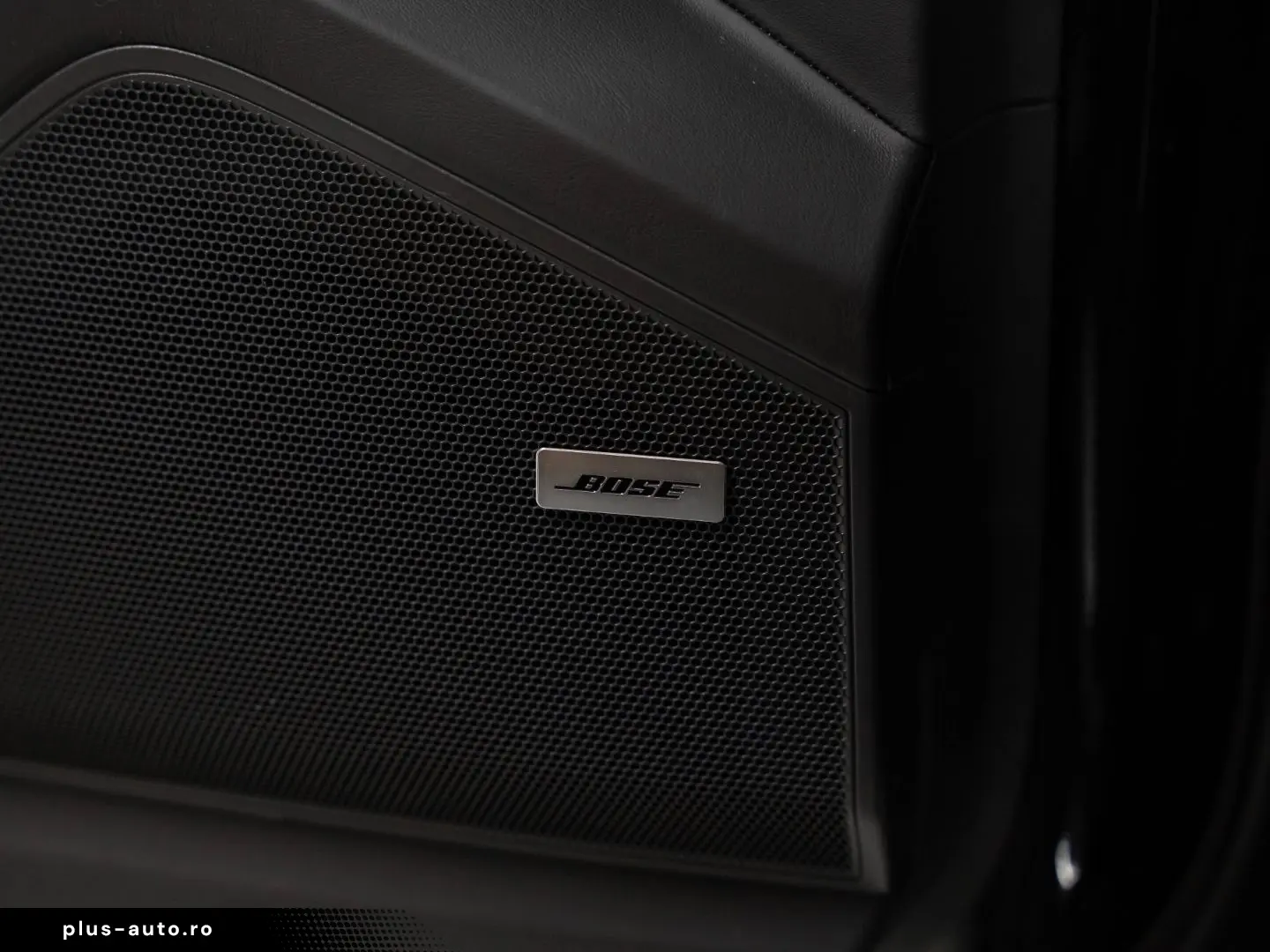 PORSCHE Cayenne E-Hybrid Coupe_HeadUp_BOSE