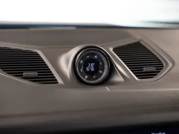 PORSCHE Cayenne E-Hybrid Coupe_HeadUp_BOSE