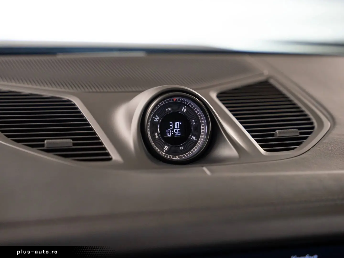 PORSCHE Cayenne E-Hybrid Coupe_HeadUp_BOSE