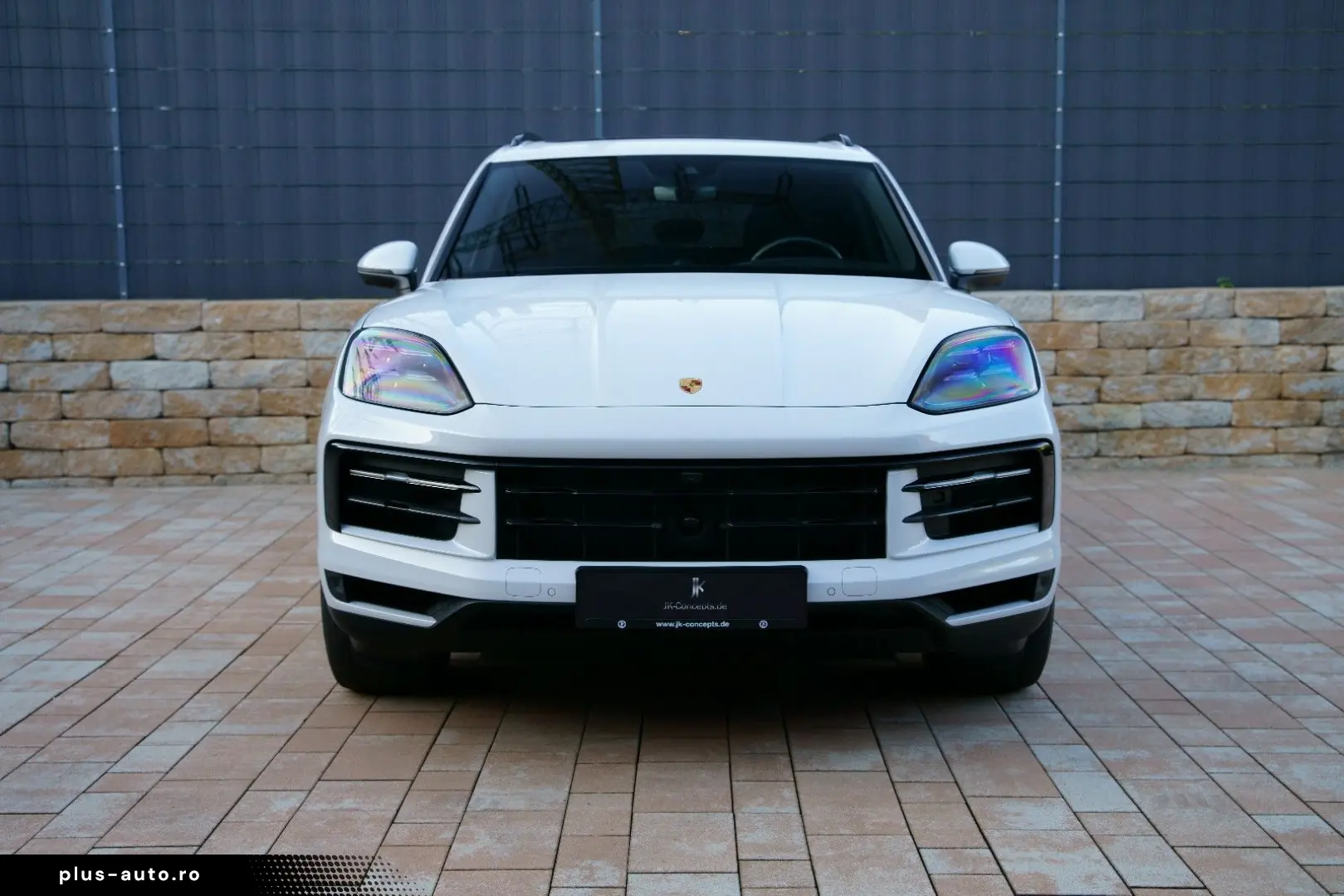 PORSCHE Cayenne E-Hybri_HD-MATRIX_ACC