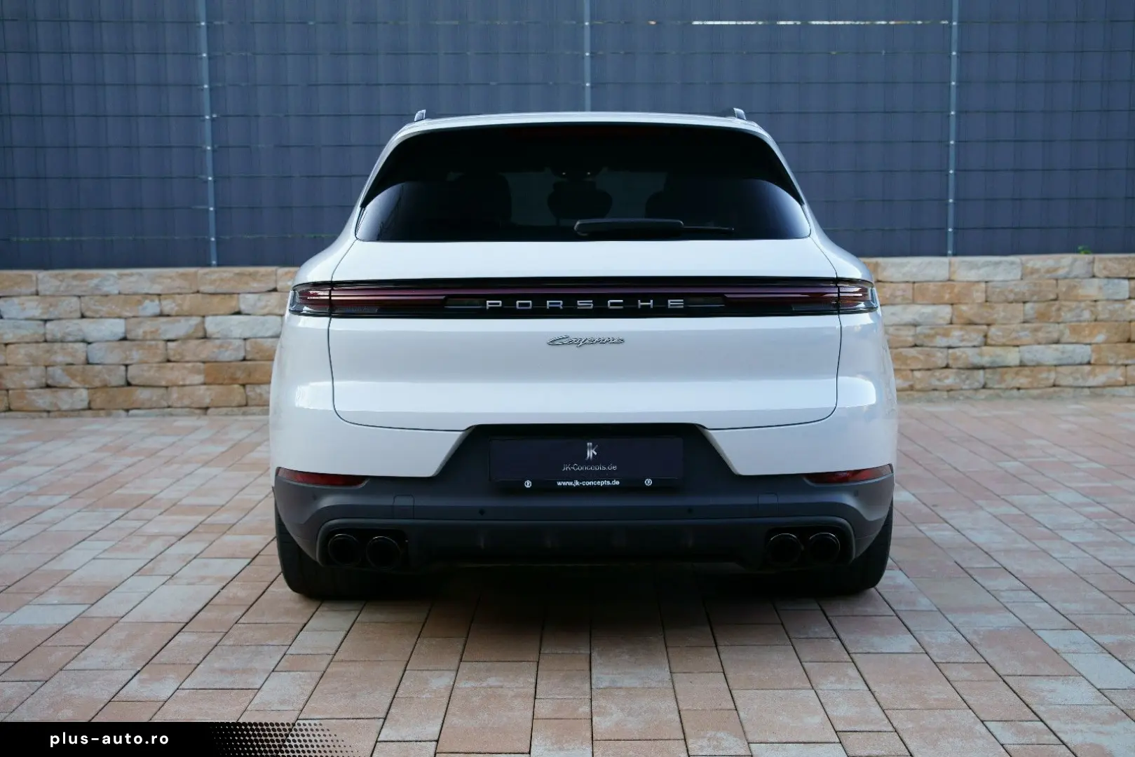 PORSCHE Cayenne E-Hybri_HD-MATRIX_ACC