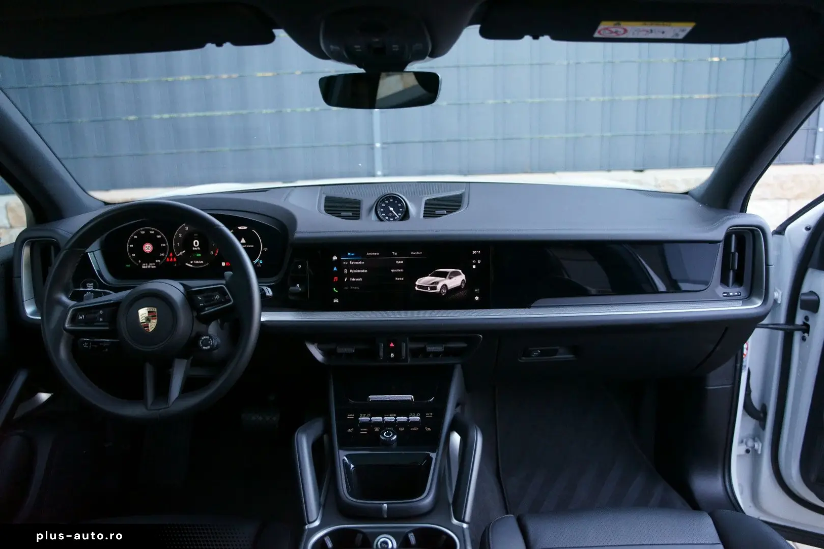 PORSCHE Cayenne E-Hybri_HD-MATRIX_ACC