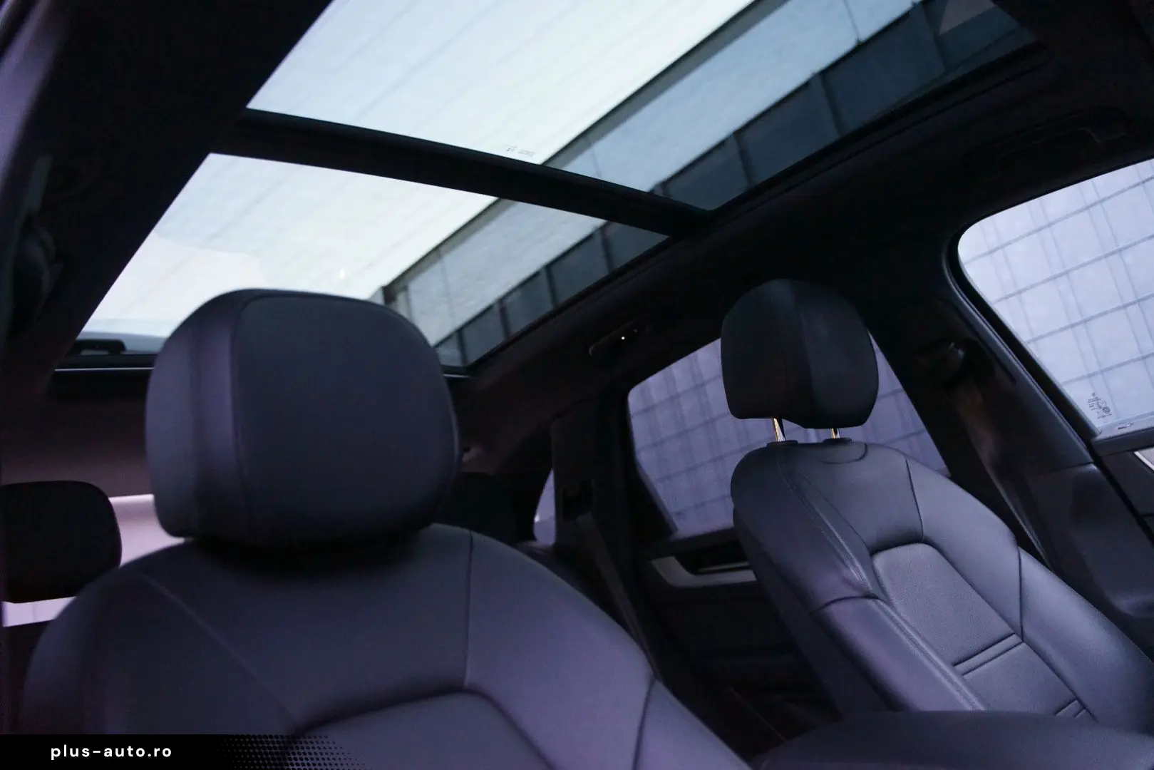PORSCHE Cayenne E-Hybri_HD-MATRIX_ACC