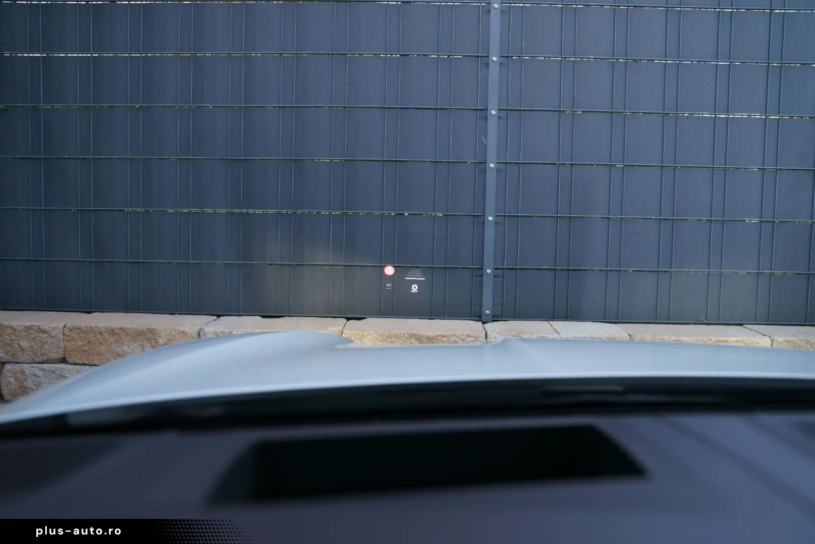 PORSCHE Cayenne E-Hybri_HD-MATRIX_ACC