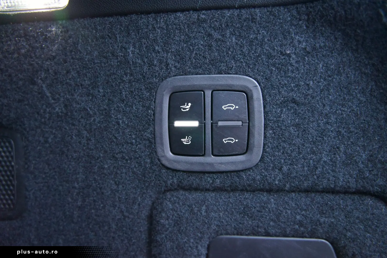 PORSCHE Cayenne E-Hybri_HD-MATRIX_ACC