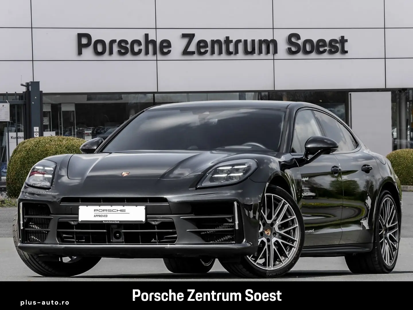 PORSCHE Panamera 4 E-Hybrid_Panoramic_BOSE
