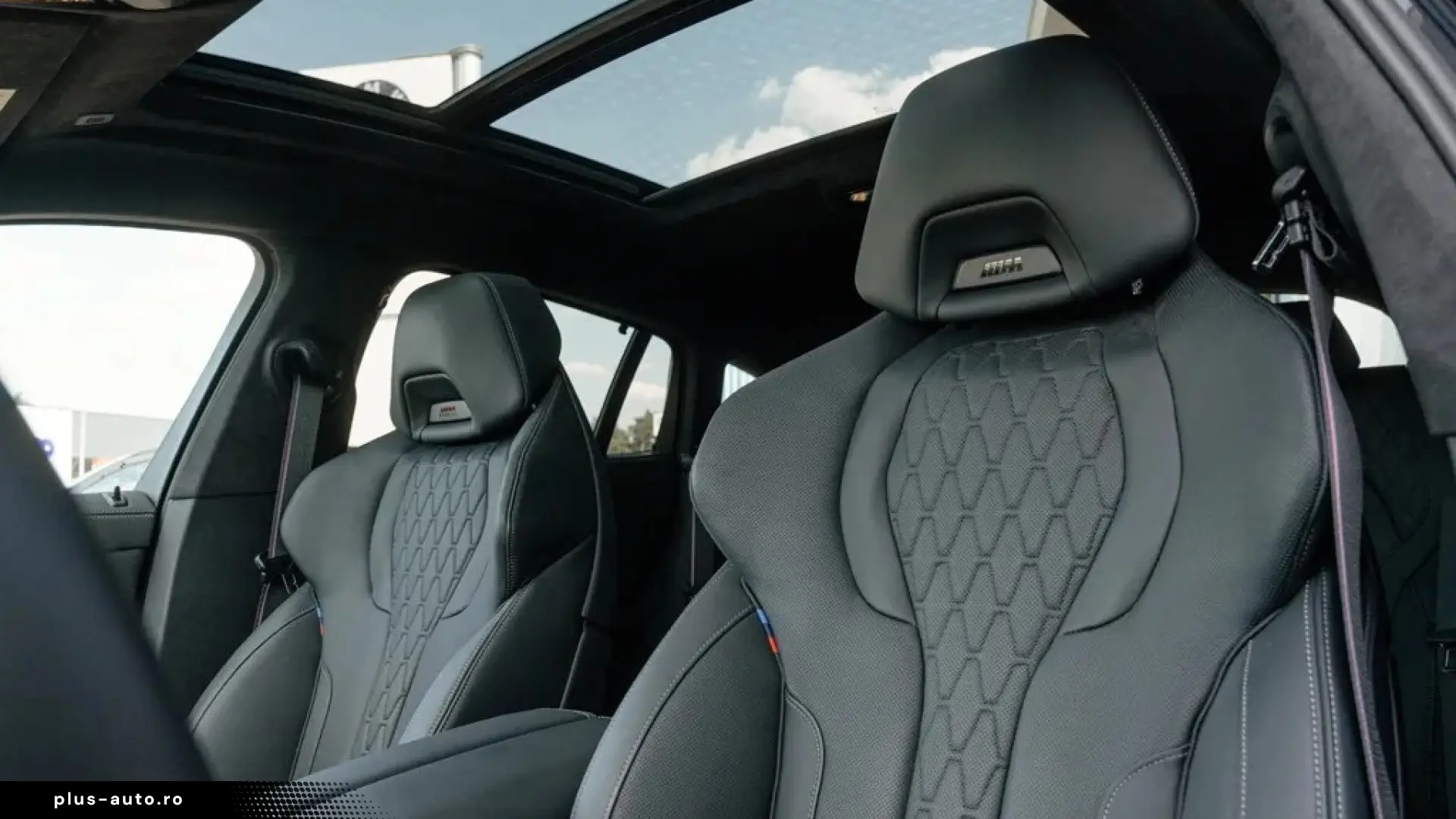 BMW X6 M60i xDrive 530 CP