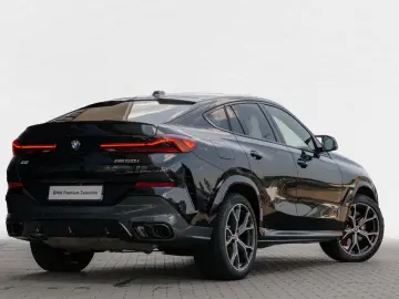 BMW X6 M60i xDrive 530 CP