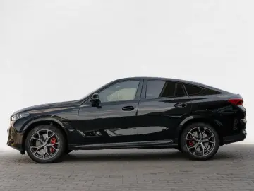 BMW X6 M60i xDrive 530 CP
