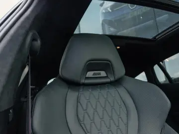 BMW X6 M60i xDrive 530 CP