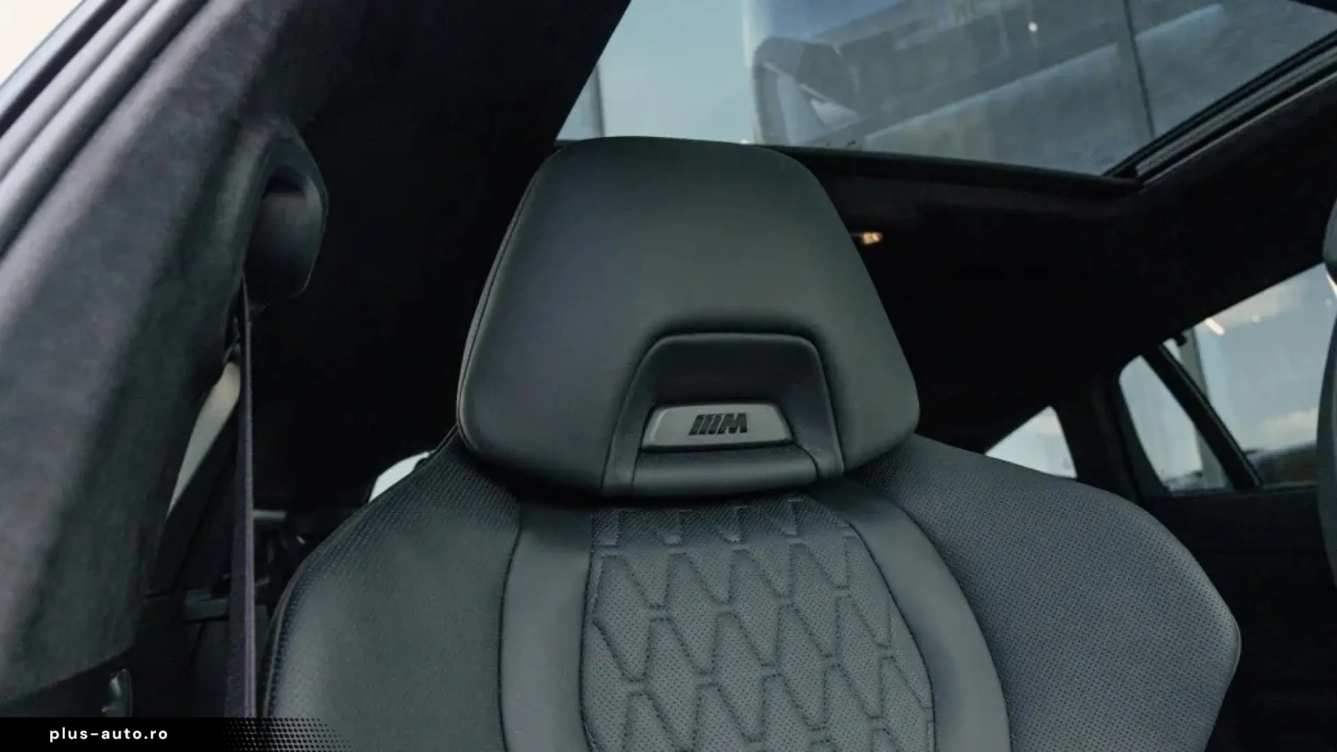 BMW X6 M60i xDrive 530 CP